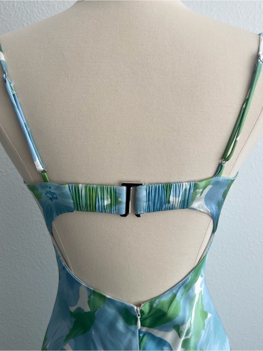 ASTR Bellerose Dress Blue Green Floral - Picture 12 of 14